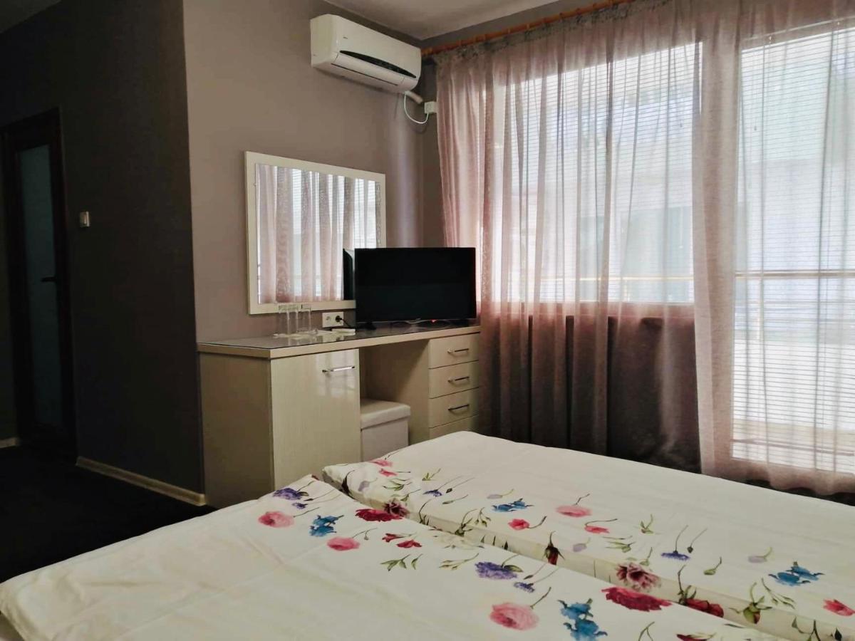 Джорджия Hotel Kiten  Exterior photo