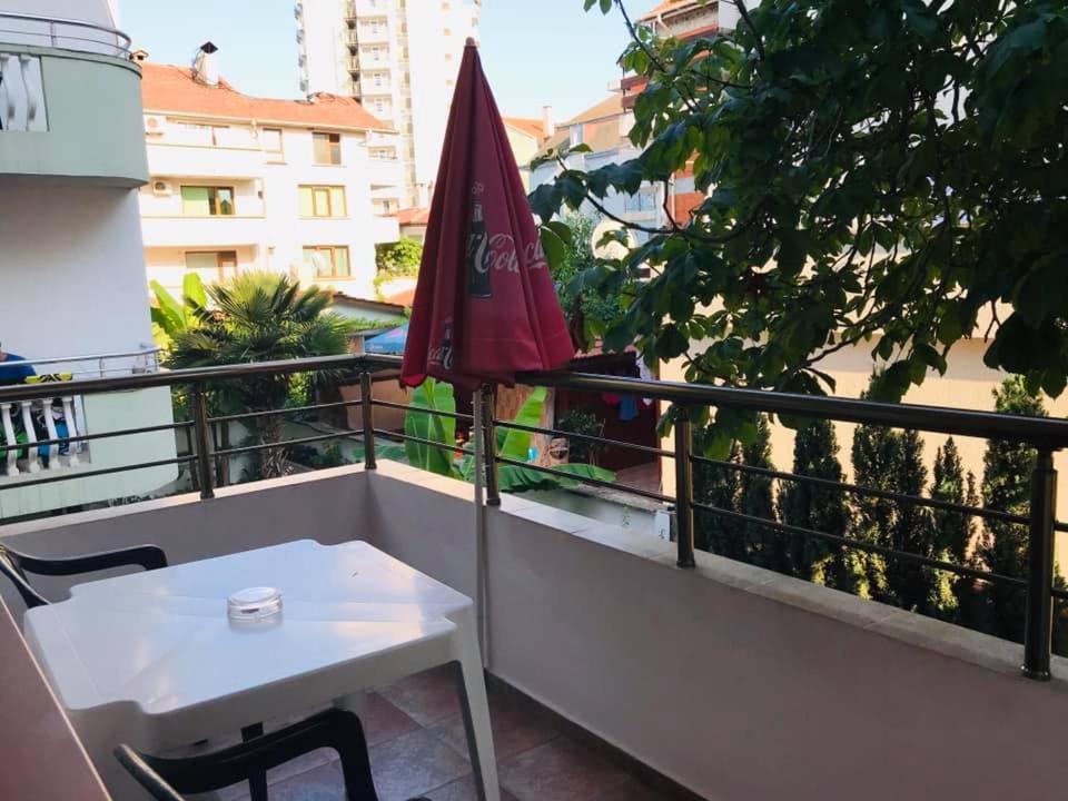 Джорджия Hotel Kiten  Exterior photo