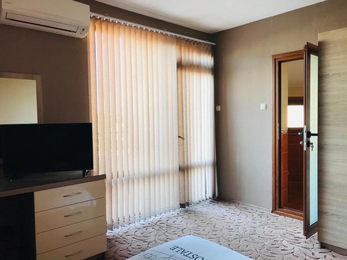Джорджия Hotel Kiten  Exterior photo