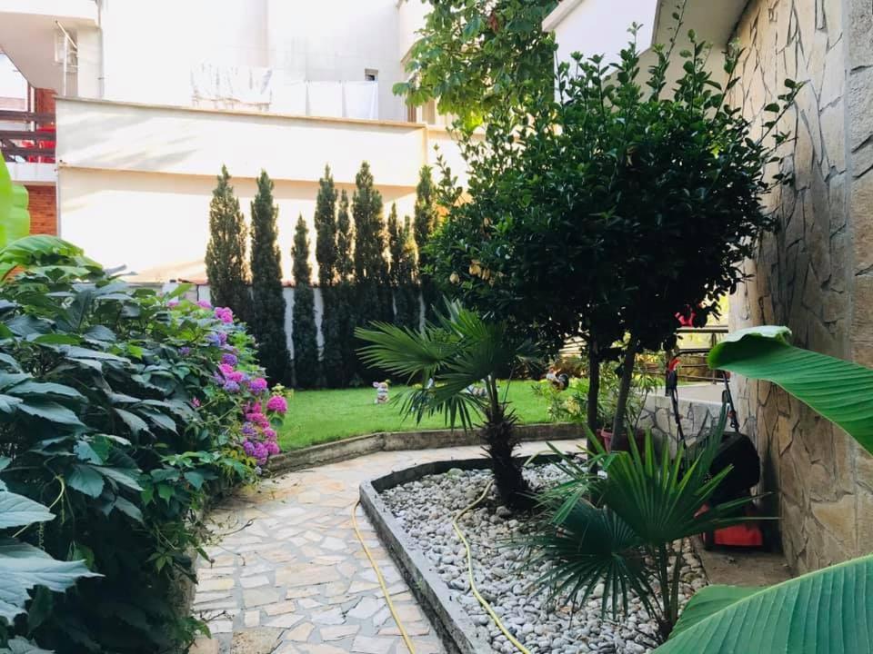 Джорджия Hotel Kiten  Exterior photo