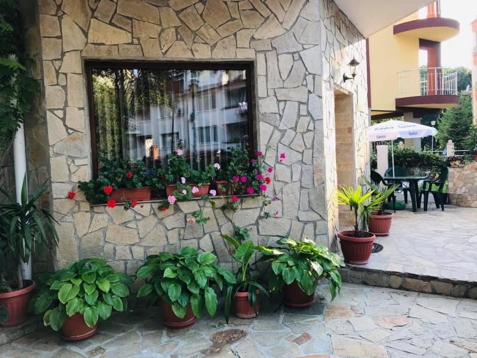 Джорджия Hotel Kiten  Exterior photo