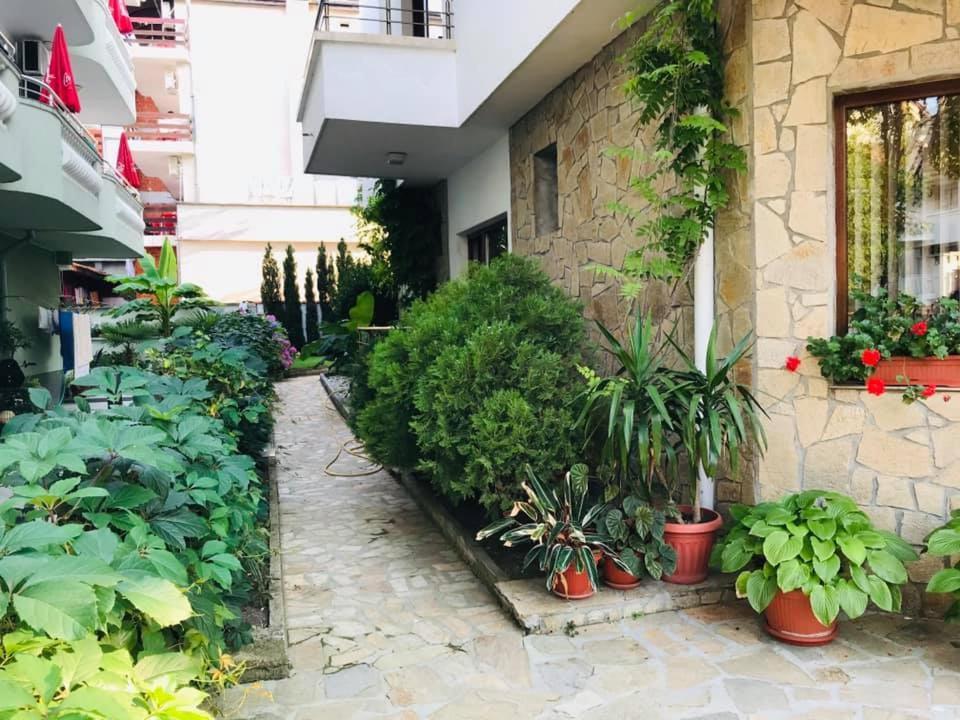 Джорджия Hotel Kiten  Exterior photo