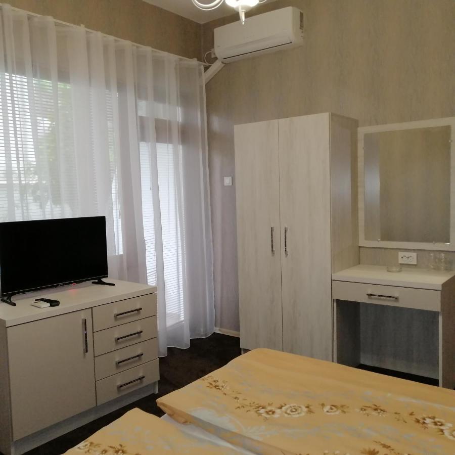 Джорджия Hotel Kiten  Exterior photo