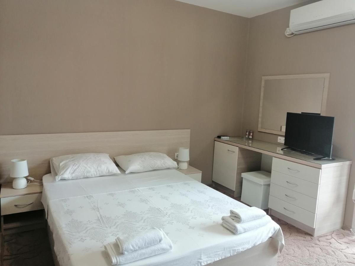 Джорджия Hotel Kiten  Exterior photo