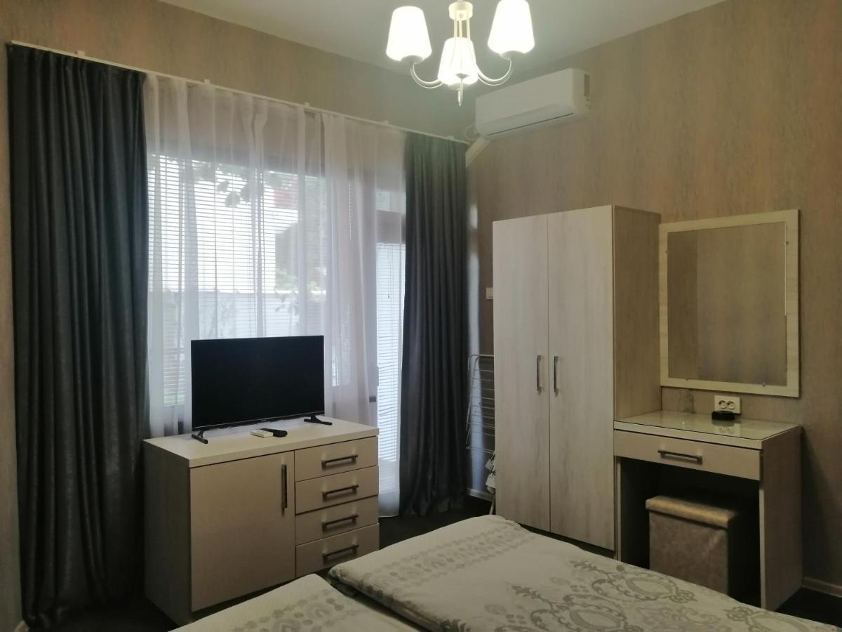 Джорджия Hotel Kiten  Exterior photo