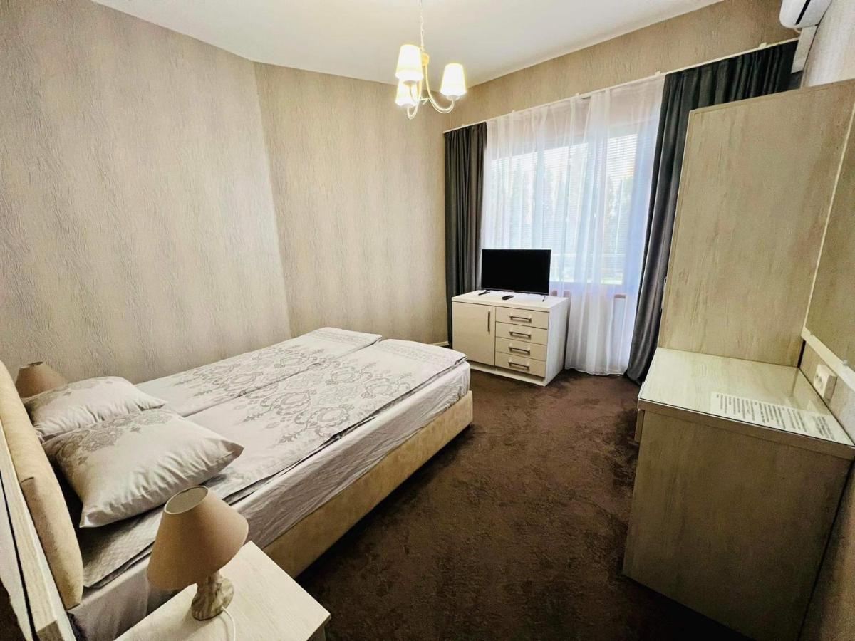 Джорджия Hotel Kiten  Exterior photo