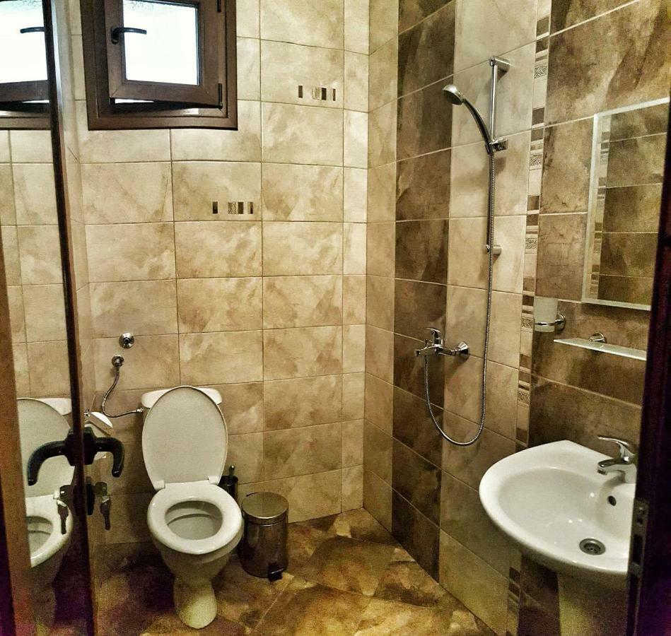 Джорджия Hotel Kiten  Exterior photo